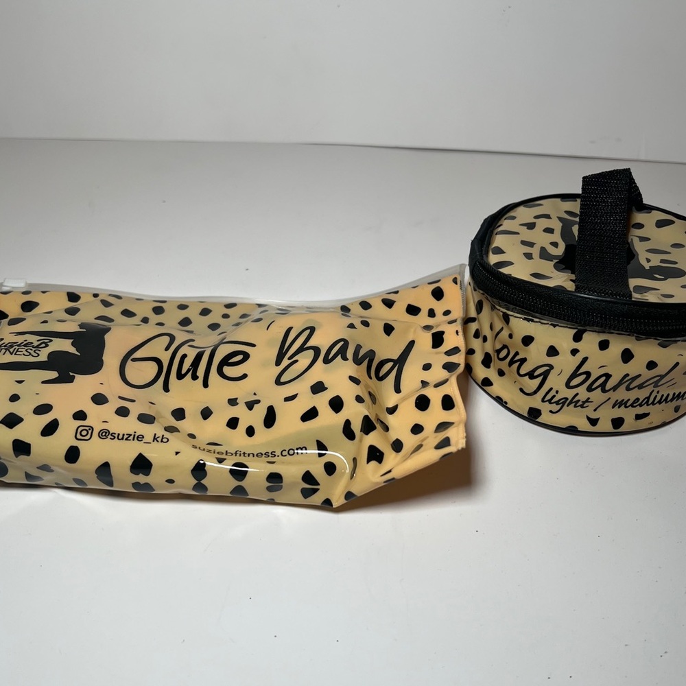 SuzieB Fitness Leopard Print Glute Band & Long Band in light/medium
